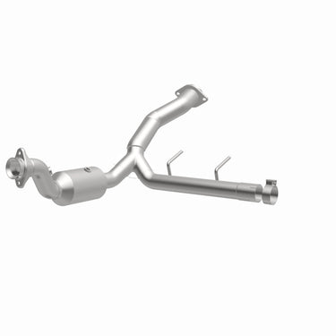 MagnaFlow 15-17 Ford F-150 XL V6 3.5L OEM Grade Direct Fit Catalytic Converter