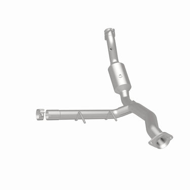 MagnaFlow 15-17 Ford F-150 XL V6 3.5L OEM Grade Direct Fit Catalytic Converter