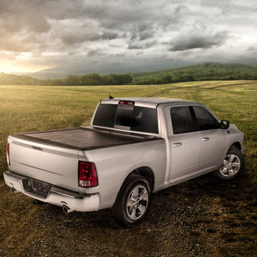 Roll-N-Lock 15-18 Ford F-150 SB 77-3/8in M-Series Retractable Tonneau Cover